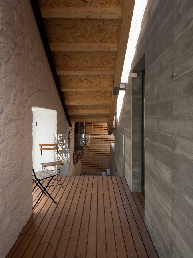 7 Gaia Roaster Apartment